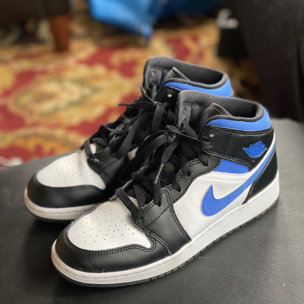Nike Air Jordan 1 Mid Black/Royal Sneaker Youth size 6.5Y